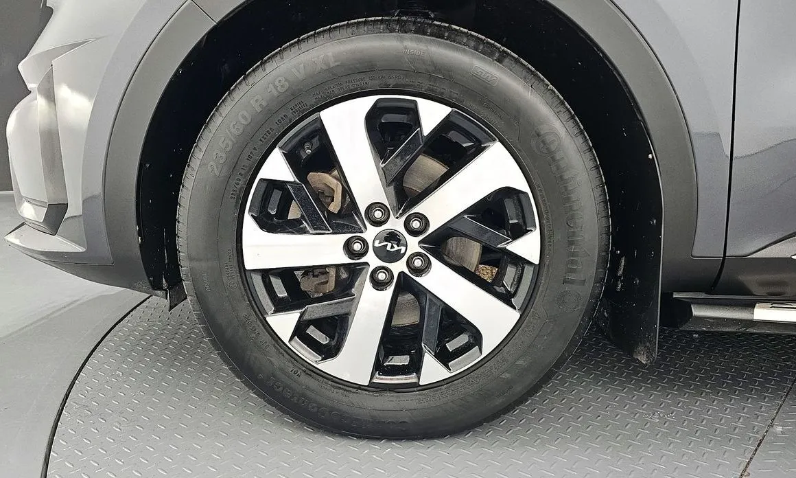 Kia Sorento — фото 10