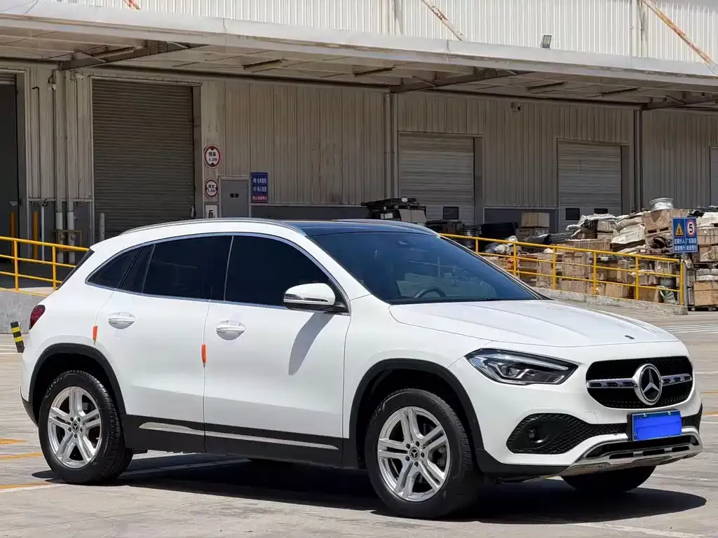 Mercedes-Benz GLA — фото 7
