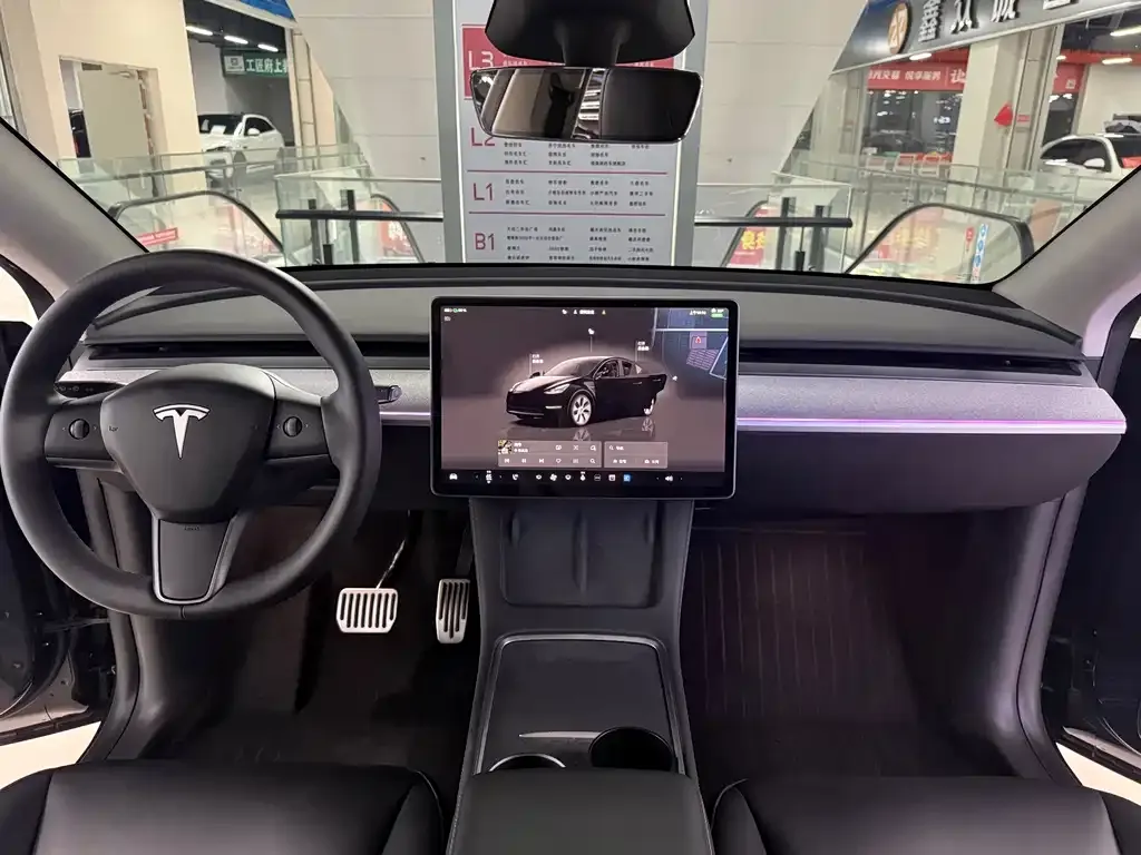 Tesla Model Y — фото 7