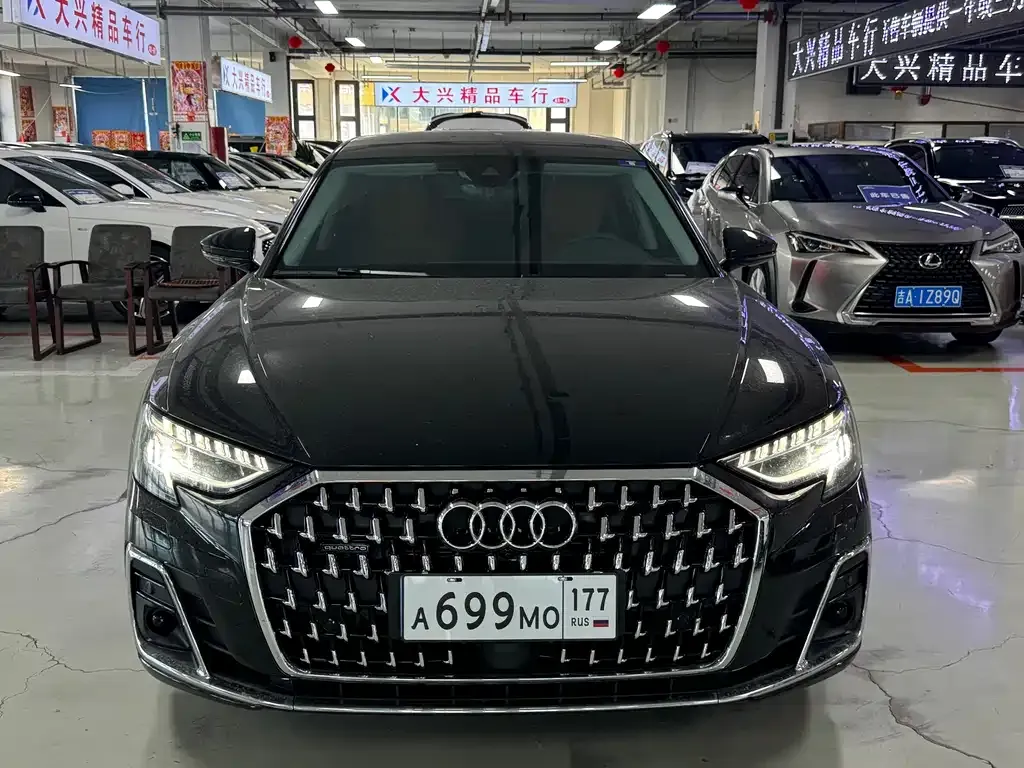 Audi A8 — фото 6