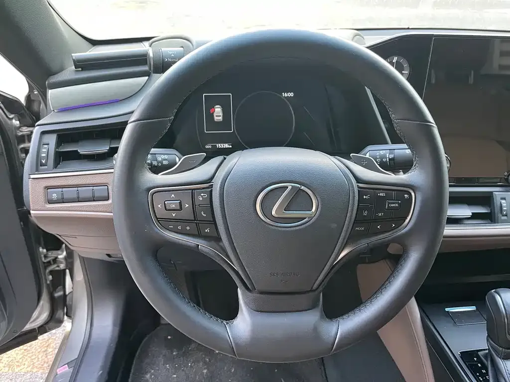Lexus ES — фото 2