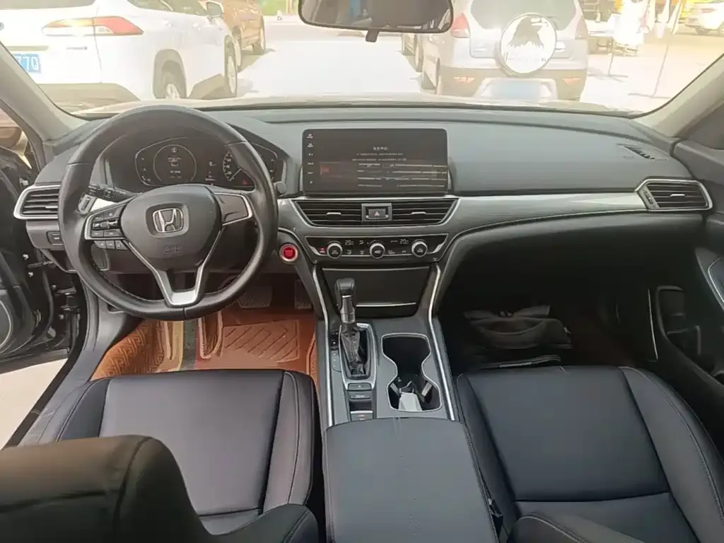 Honda Accord — фото 3