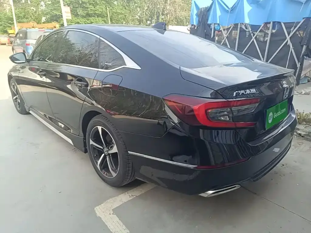 Honda Accord — фото 6