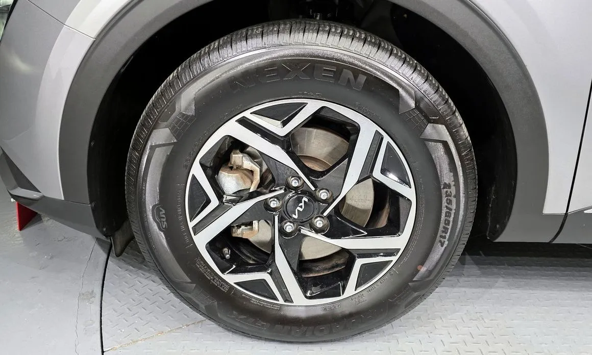 Kia Sportage — фото 9