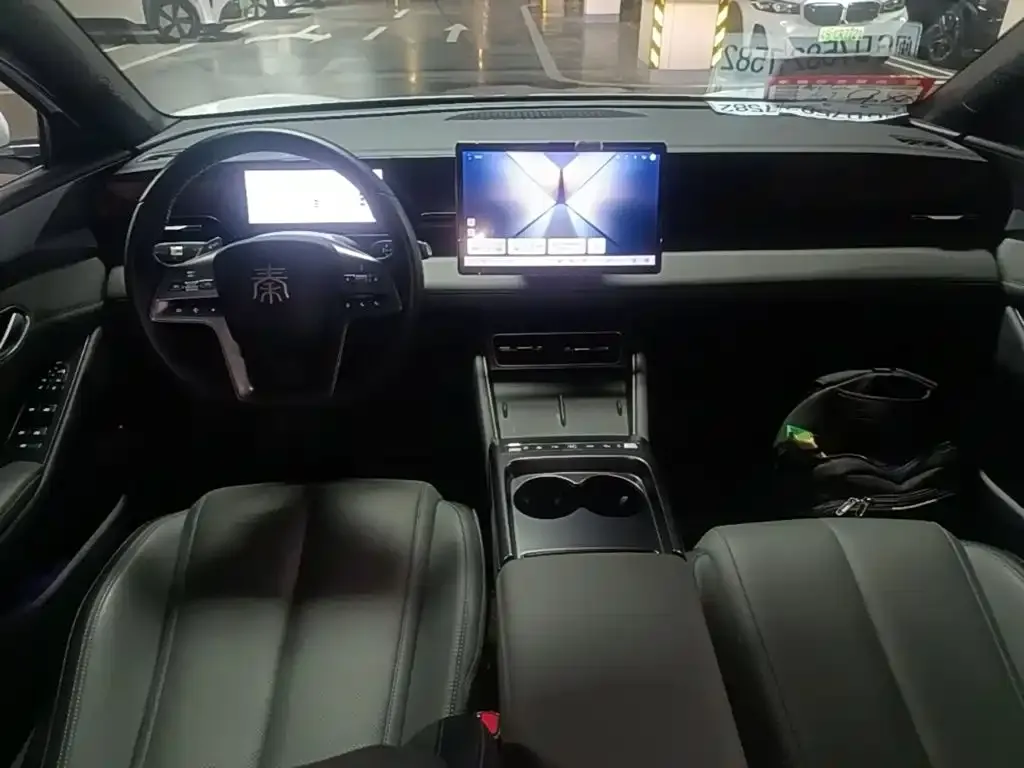 BYD Qin L — фото 8