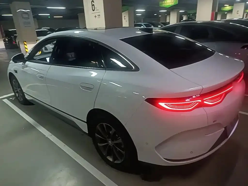 BYD Qin L — фото 4