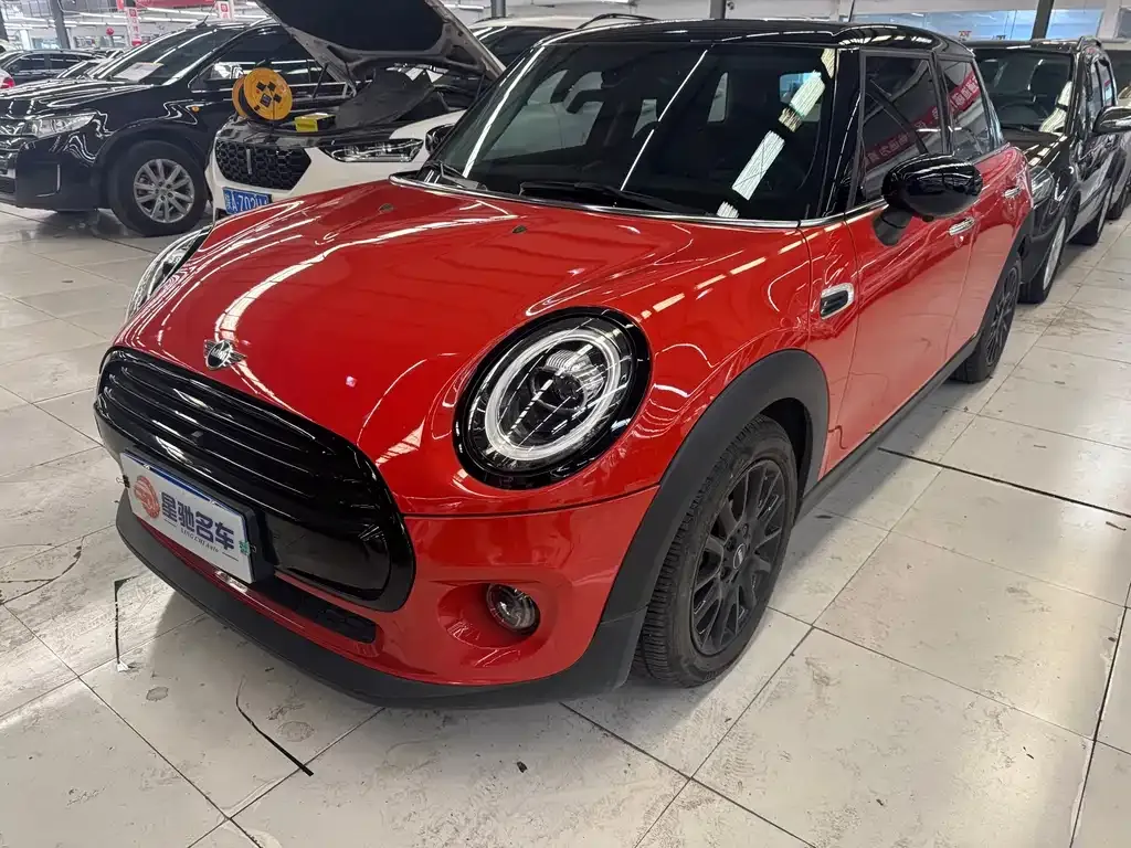 MINI Cooper (3-door) — фото 1