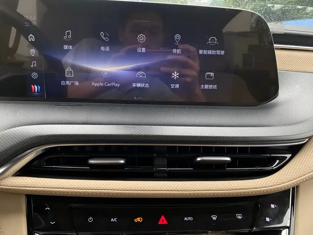 Buick GL8 Hybrid — фото 3