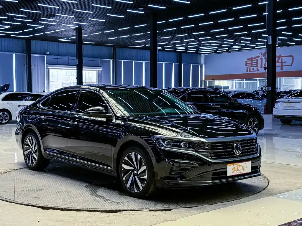 Volkswagen Passat — фото 7