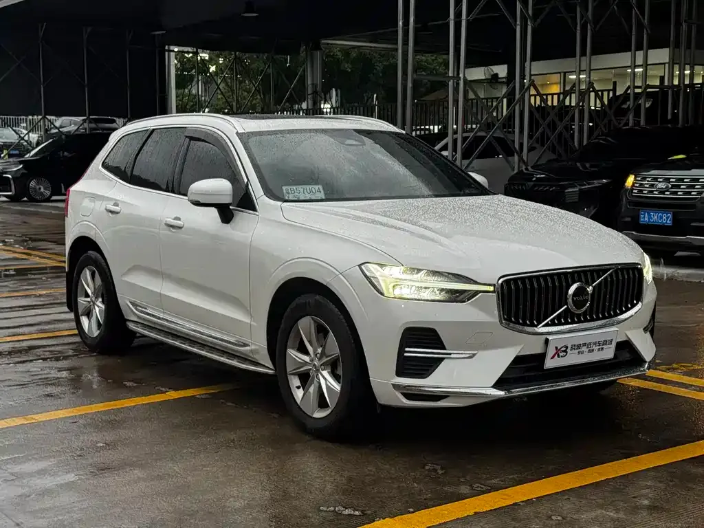 Volvo XC60 — фото 3