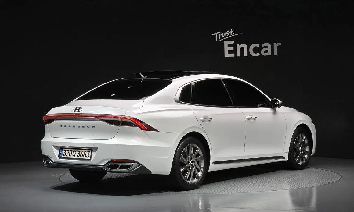 Hyundai Grandeur — фото 4