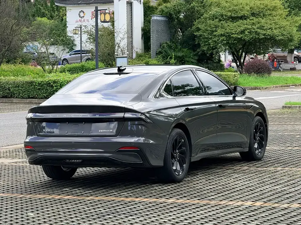 Lincoln Z — фото 4
