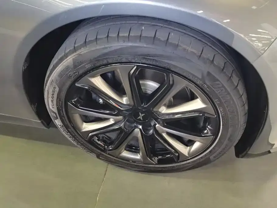 XPeng P7 — фото 6