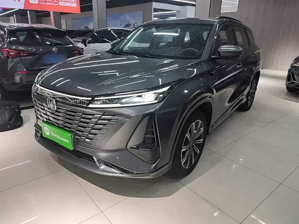 Changan CS75PLUS — фото 1