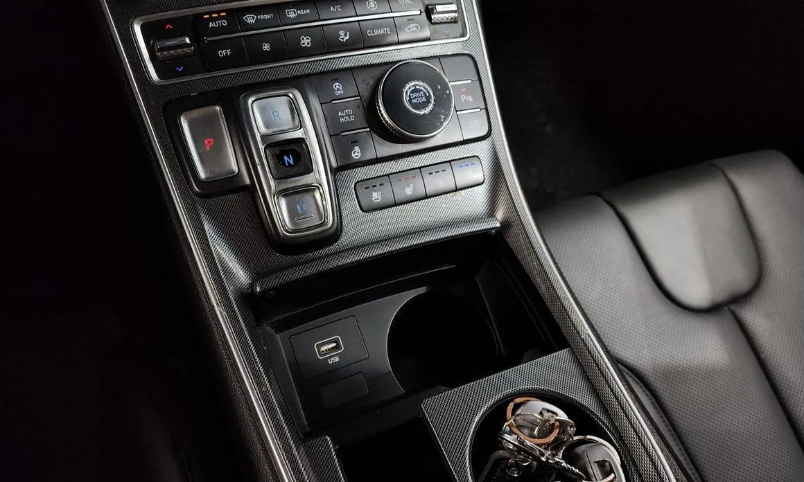 Hyundai Santafe — фото 7