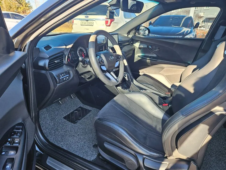 Hyundai Veloster — фото 3