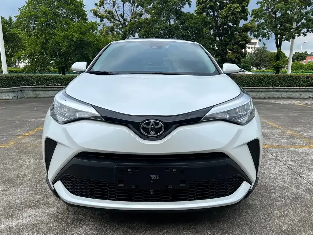 Toyota C-HR — фото 8