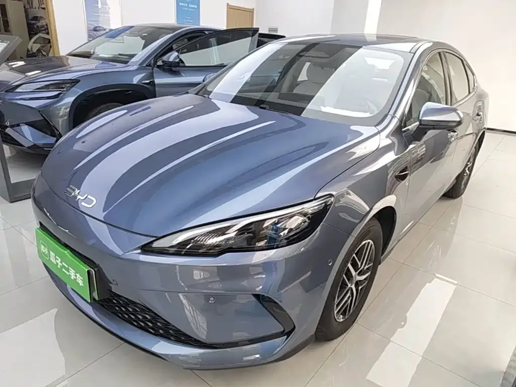 BYD Seal 05 DM-i — фото 9