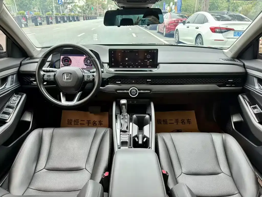 Honda Accord — фото 3