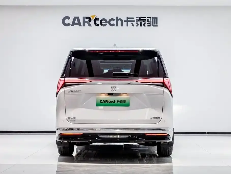 Buick GL8 Hybrid — фото 9