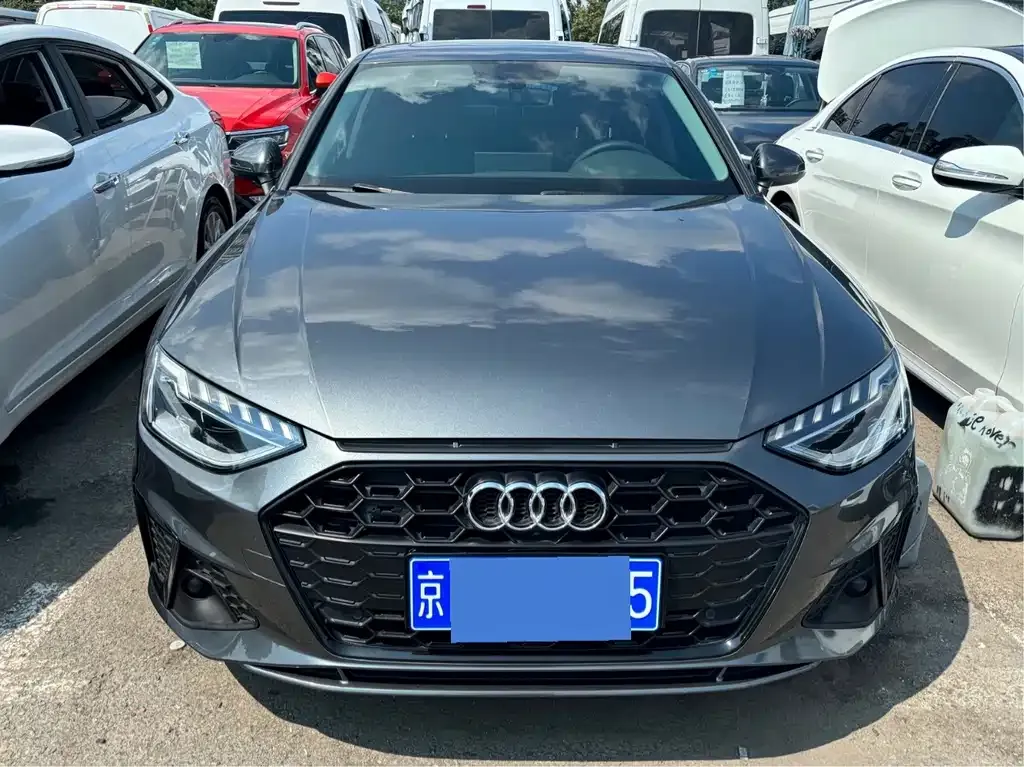 Audi A4L — фото 5