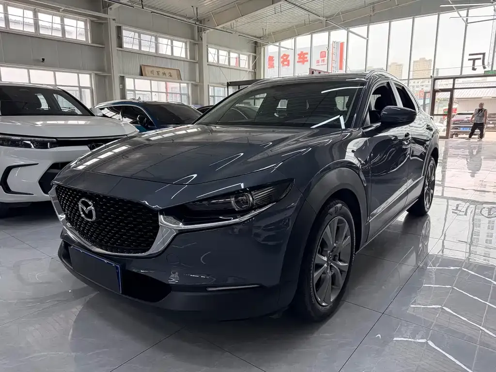 Mazda CX-30 — фото 1