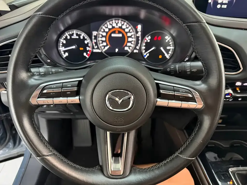 Mazda CX-30 — фото 3