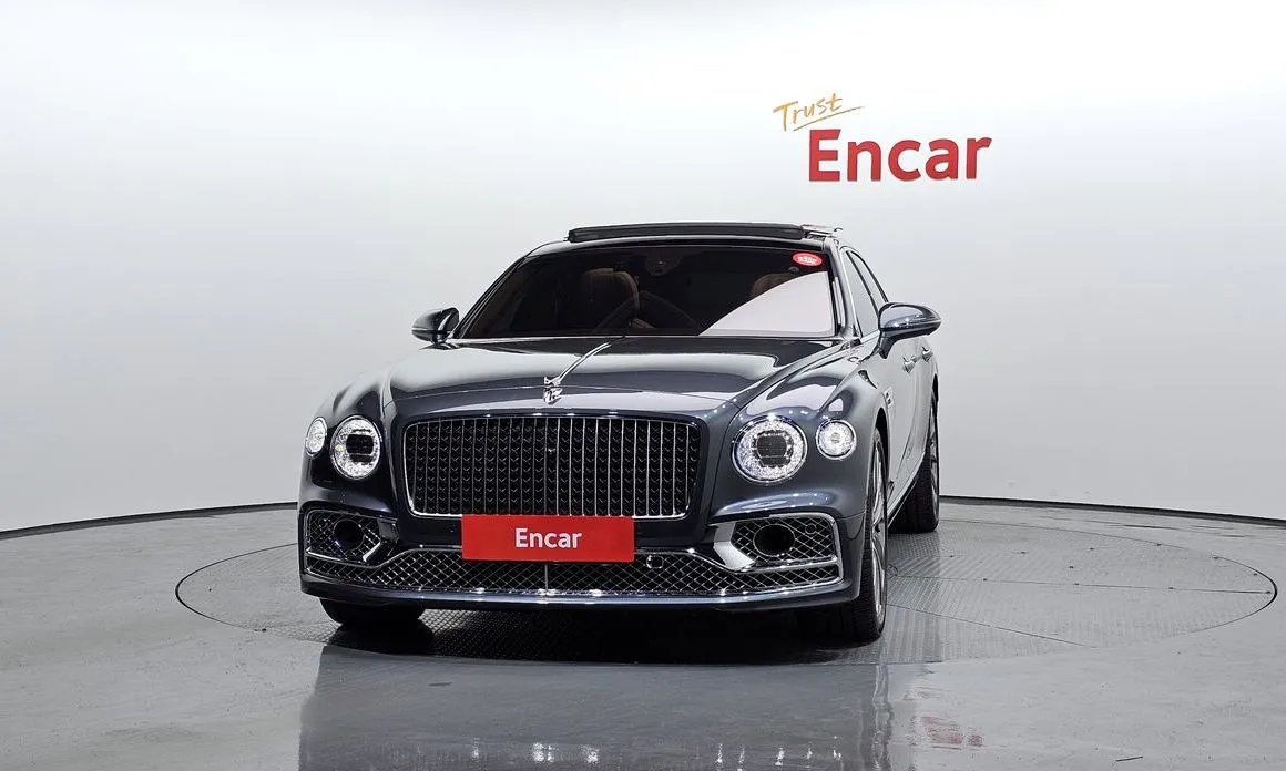 Bentley Flying Spur — фото 5