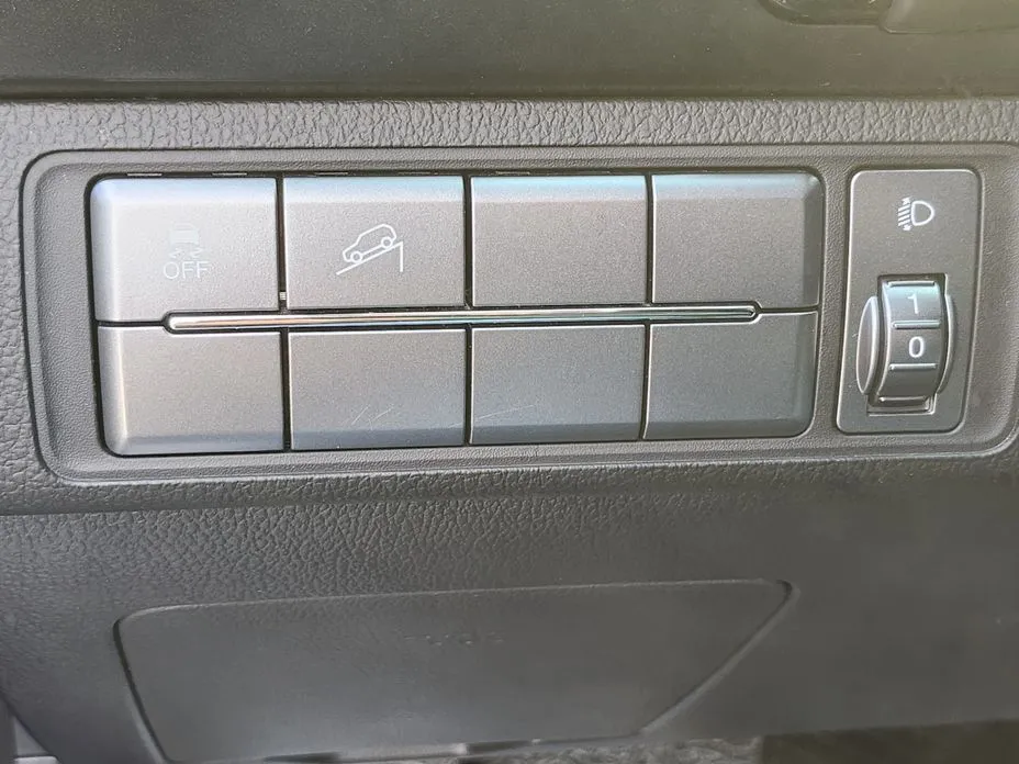 KG Mobility (Ssangyong) Rexton — фото 5