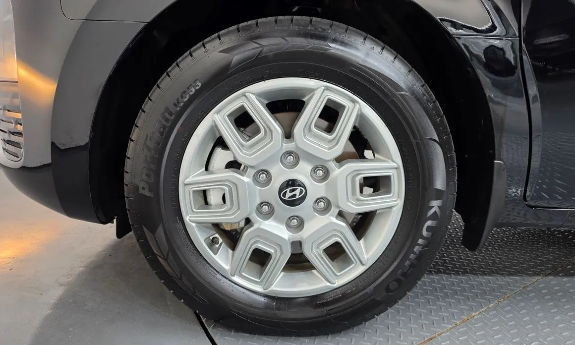 Hyundai Staria — фото 2