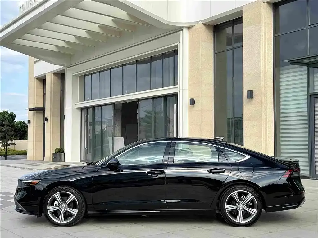 Honda Accord — фото 2