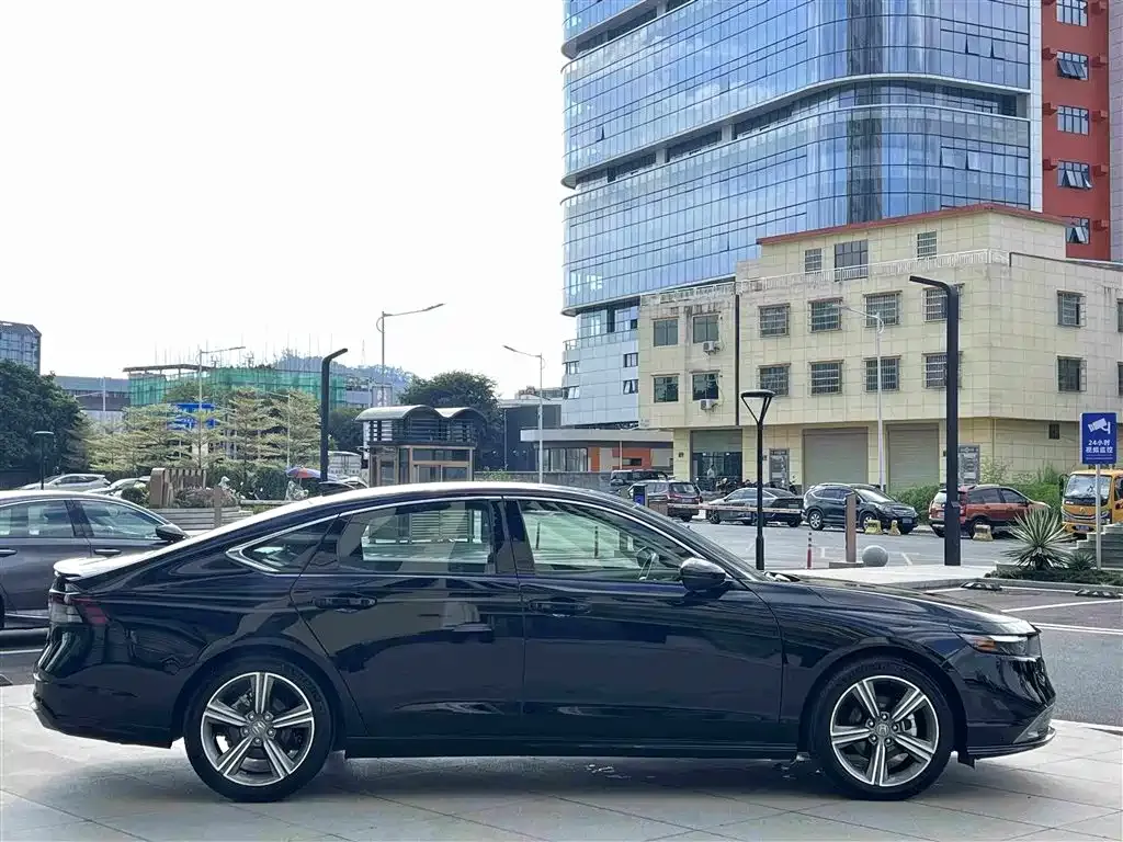 Honda Accord — фото 4