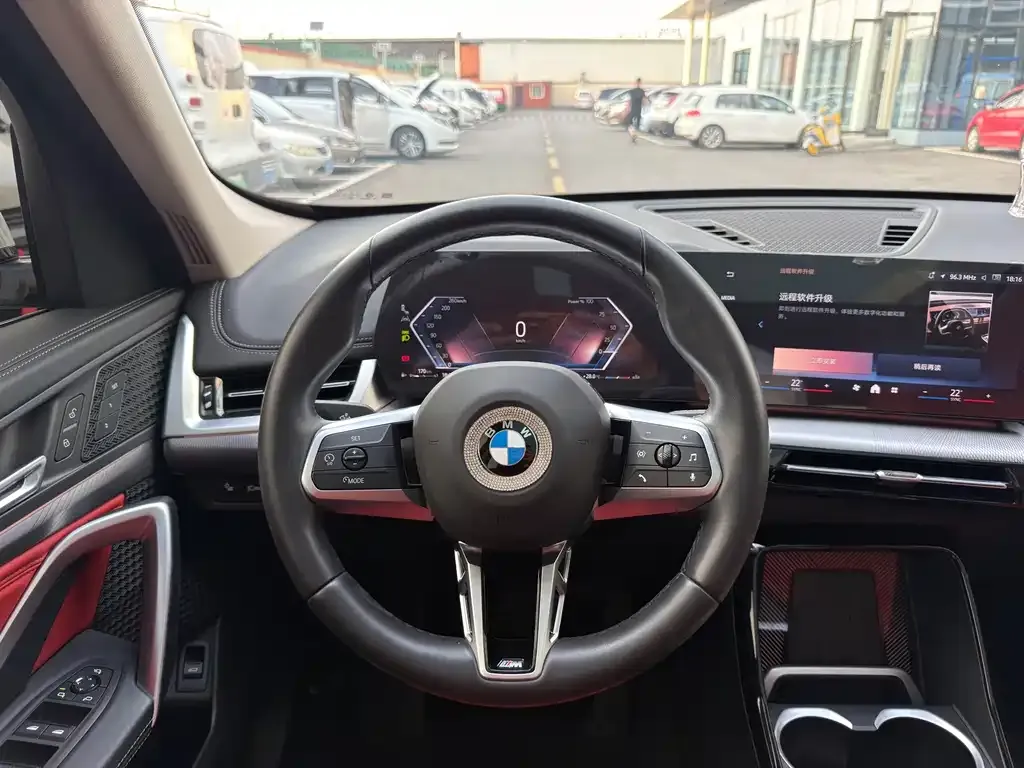 BMW X1 — фото 9