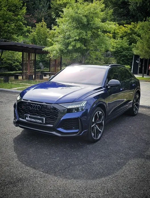 Audi RSQ8 — фото 6