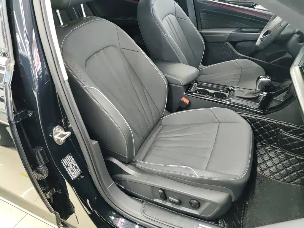 Volkswagen Passat — фото 4