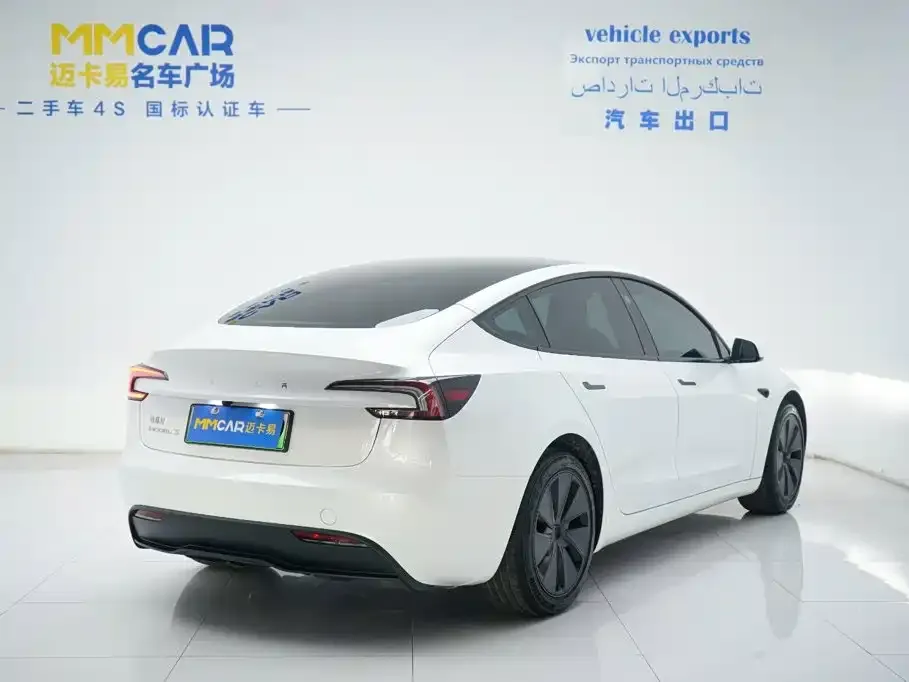 Tesla Model 3 — фото 10