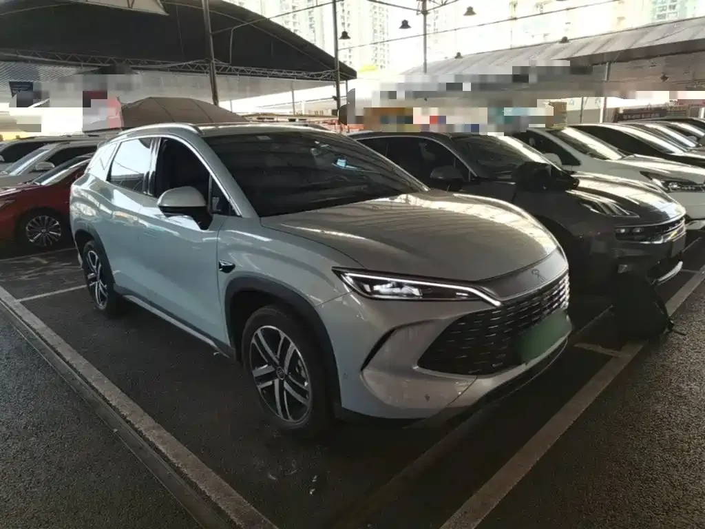 BYD L DM-i — фото 2
