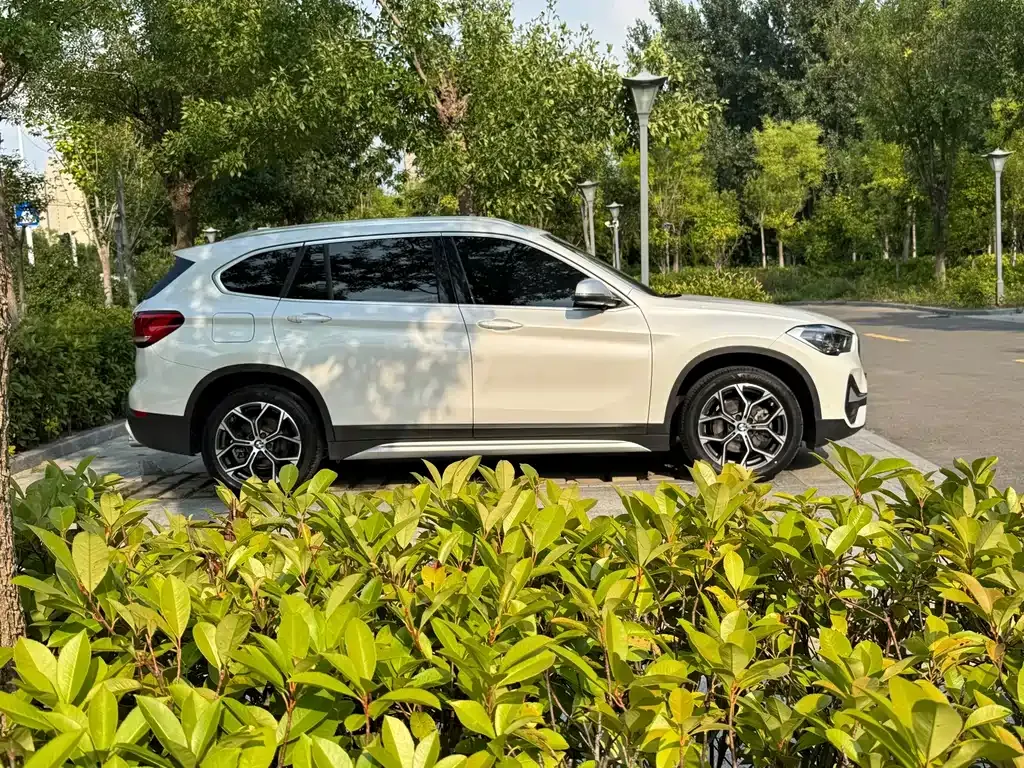 BMW X1 — фото 10