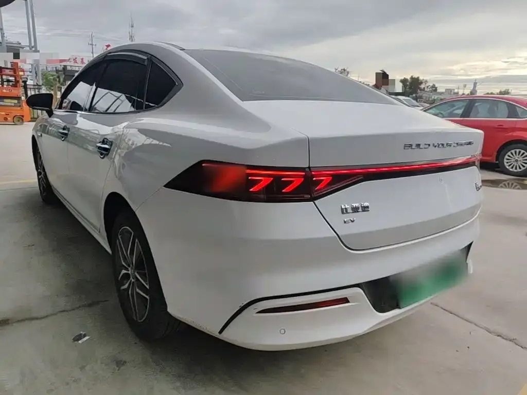 BYD Qin PLUS — фото 10