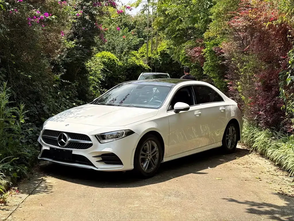 Mercedes-Benz A-Class — фото 1