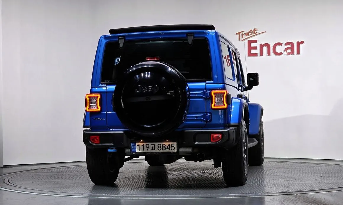 Jeep Wrangler — фото 2