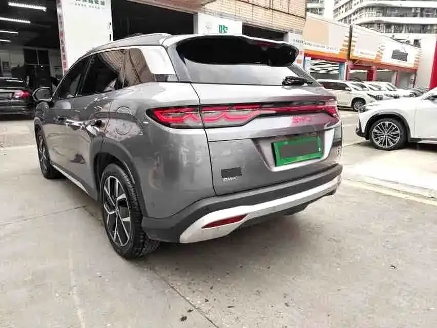 BYD L DM-i — фото 8