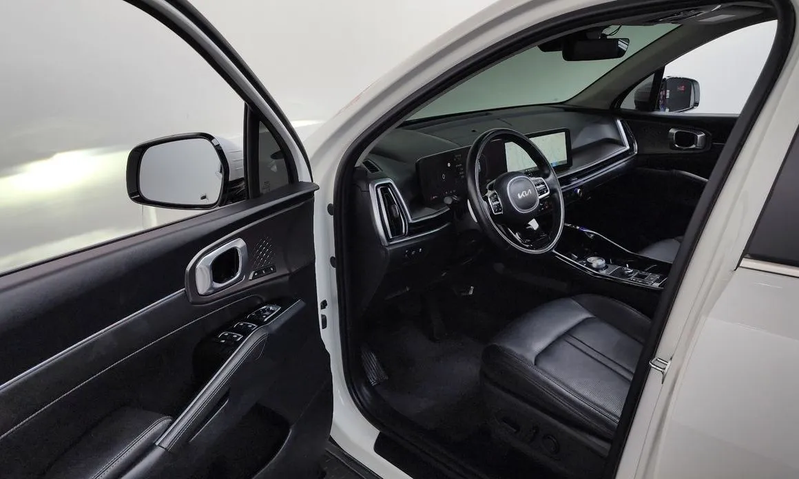 Kia Sorento — фото 9