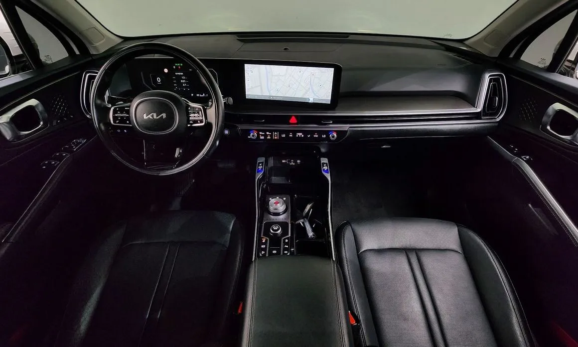Kia Sorento — фото 7