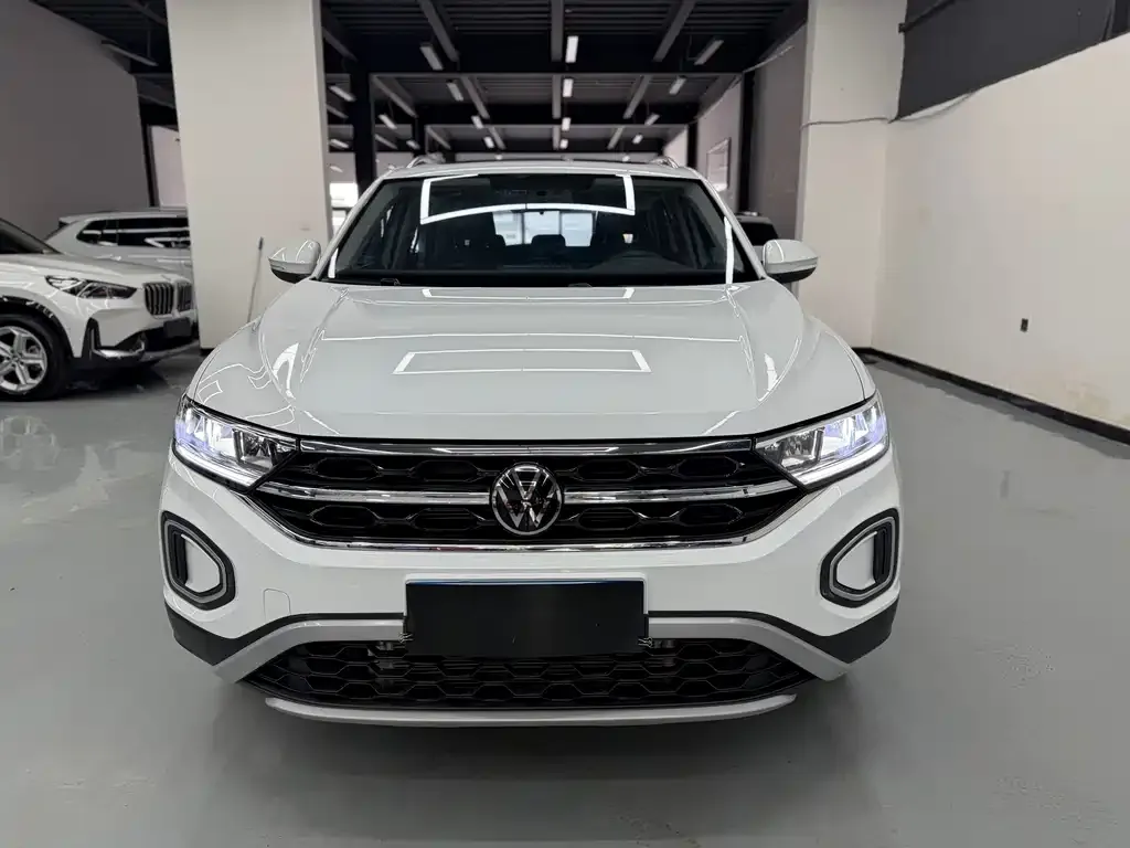 Volkswagen T-Roc — фото 4