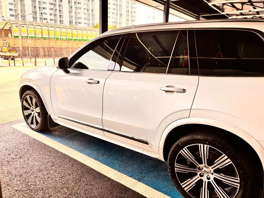 Volvo XC90 — фото 10