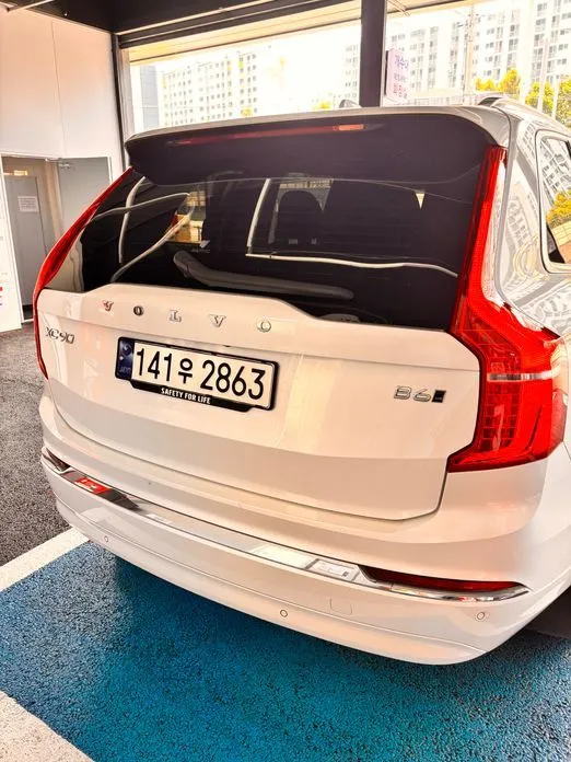 Volvo XC90 — фото 9