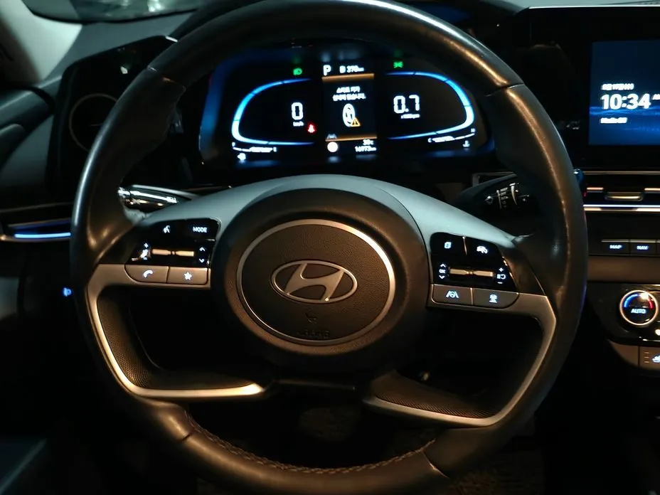Hyundai AVANTE — фото 3