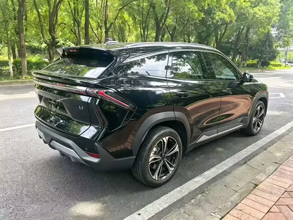 Geely Galaxy L7 — фото 4
