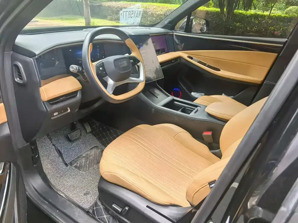 Geely Galaxy L7 — фото 2